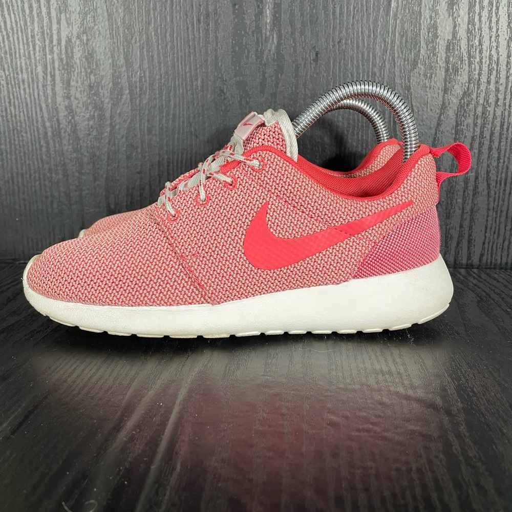 Nike ROSHE Women’s size 6 - Picture 8 of 12